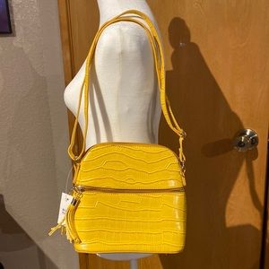 NWT  yellow handbag, no brand, brand new
